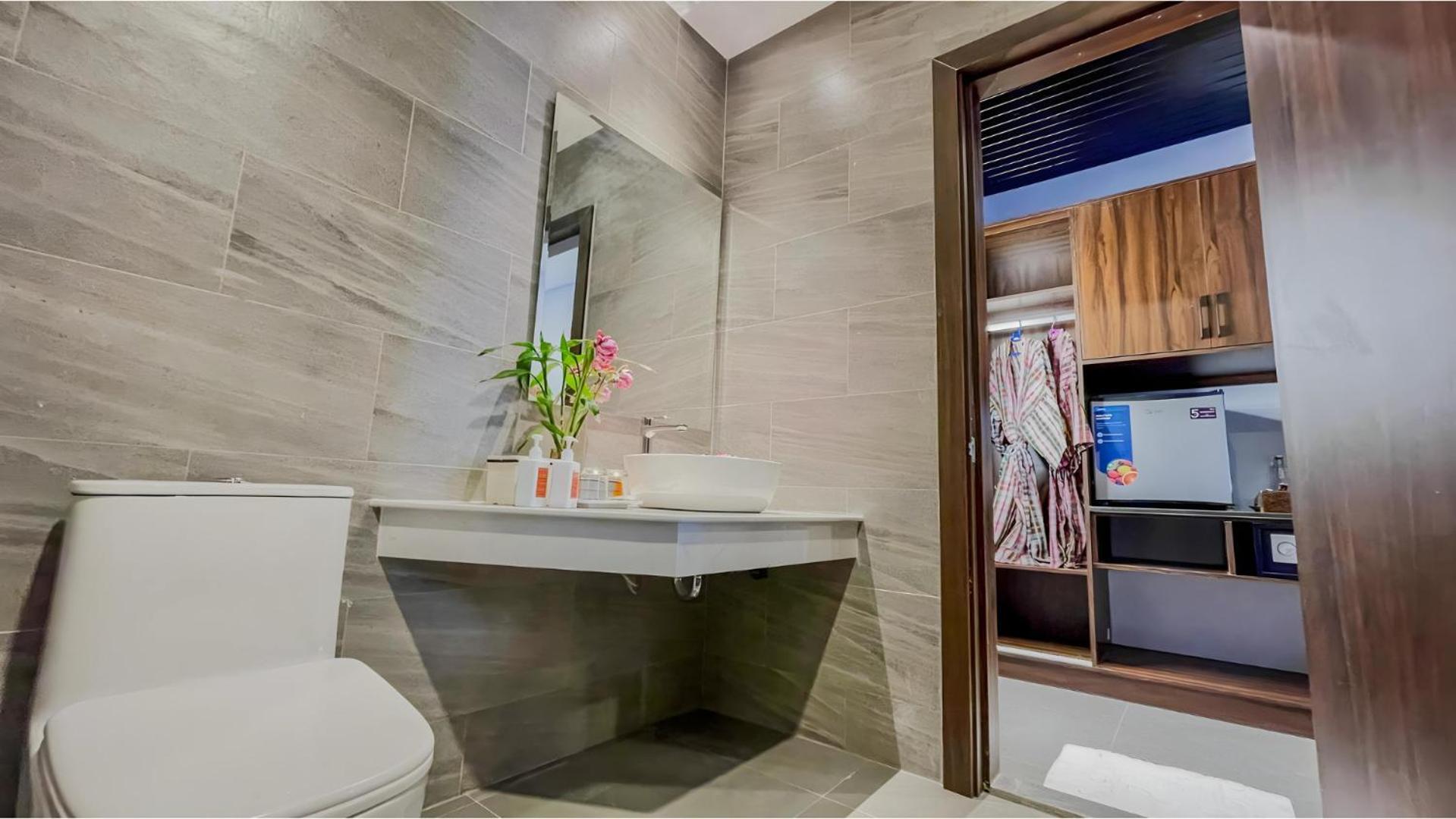 The Luxury Hotel Siem Reap Bagian luar foto