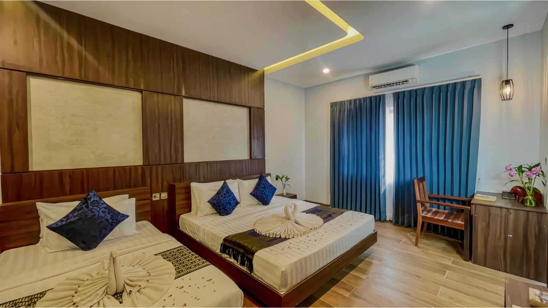 The Luxury Hotel Siem Reap Bagian luar foto